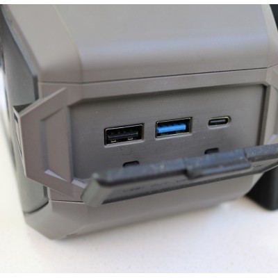 Partidor Arrancador de Baterías 3000A y Compresor 12V con Linterna y Power Bank G-FORCE