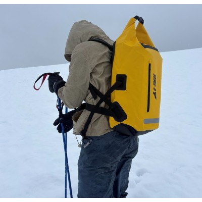 Mochila Outdoor G-FORCE 55 litros 100% Impermeable Amarilla + bolso 2 litros para celulares