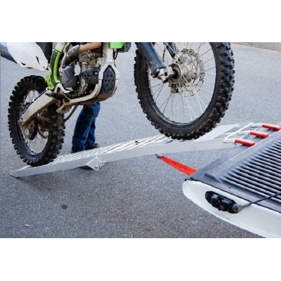 Rampa de aluminio para motos con eslinga – soporta 300kg Rampa de aluminio para motos con eslinga – soporta 300kg
